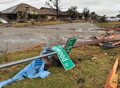 Tornadoes Injure at Least 11 People in Oklahoma